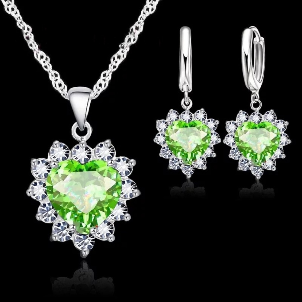 .925 Stirring Silver Green Heart.